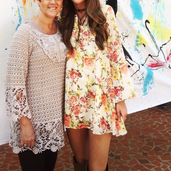 Show Me Your Mumu Floral Longsleeve Tunic - Picture 5 of 6